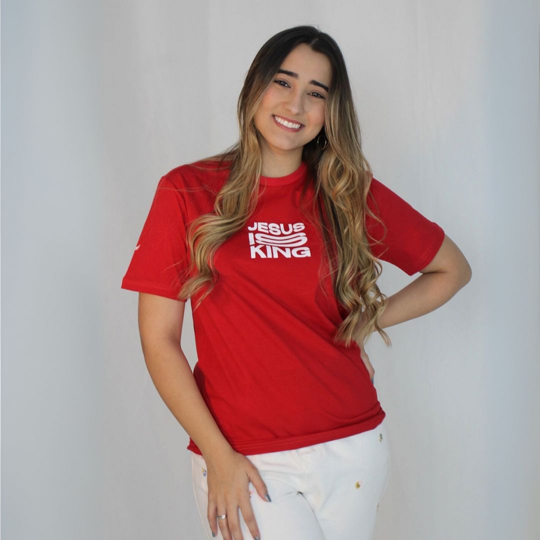 Camiseta Evangélica Vermelha – Jesus Is King