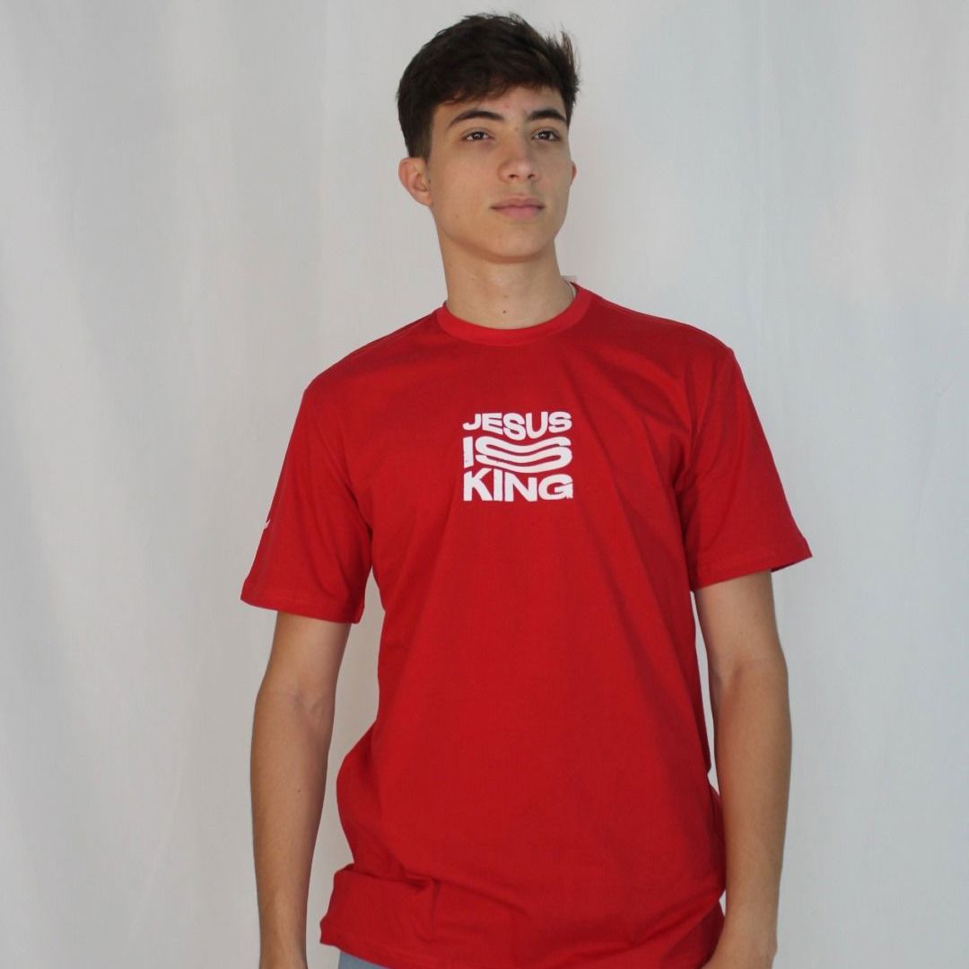Camiseta Evangélica Vermelha – Jesus Is King